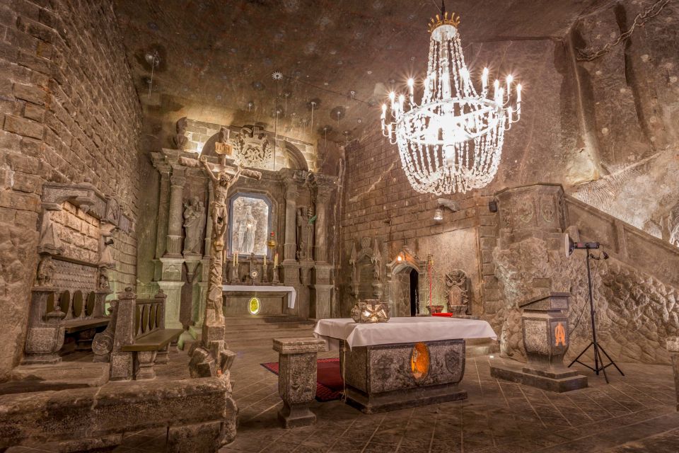 Krakow: Auschwitz and Wieliczka Salt Mine Combo Tour - Two UNESCO stops, one early-morning plan from Krakow