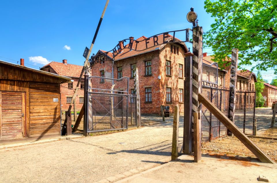 Krakow: Auschwitz Guided Tour with Optional Hotel Pickup - Pickup in Krakow, meeting point, and the no-drop-off reality