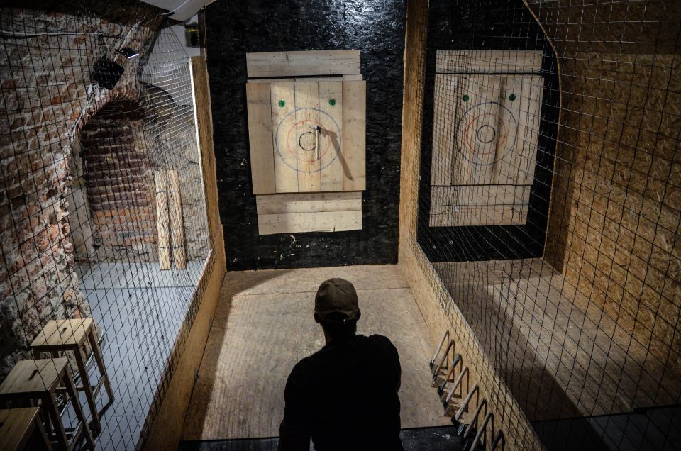 Kraków: Axe-Throwing in Axe Nation, the First Club in Europe - Practical Comfort Tips Before You Go
