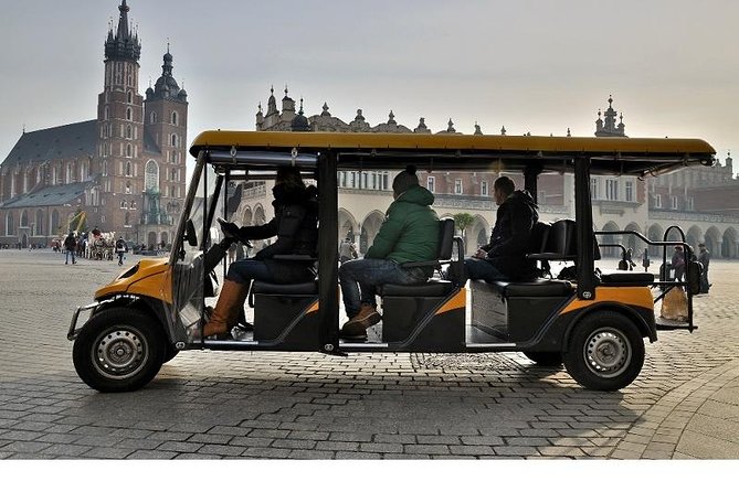 Krakow City Sightseeing by Electric Car - Switching Districts: Entering Kazimierz Without Getting Lost