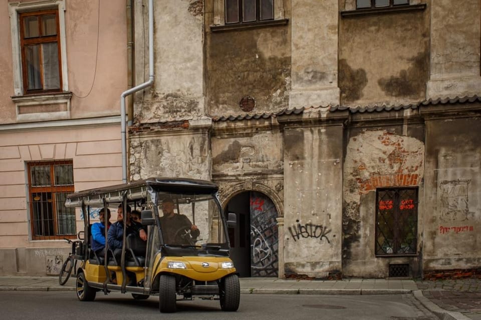 Krakow: City Sightseeing Tour by Shared or Private Golf Cart - Why this electric golf cart works in Krakow