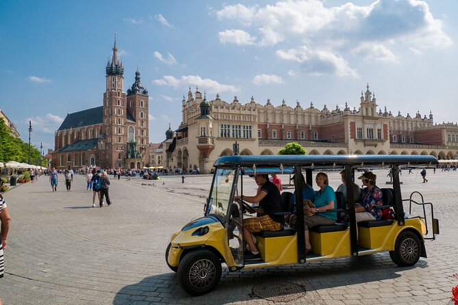 Krakow city tour by electric car - Price and logistics: what $22.88 actually buys