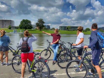 Krakow: Complete Bike tour with all the highlights - Rynek Główny and the UNESCO Old Town loop