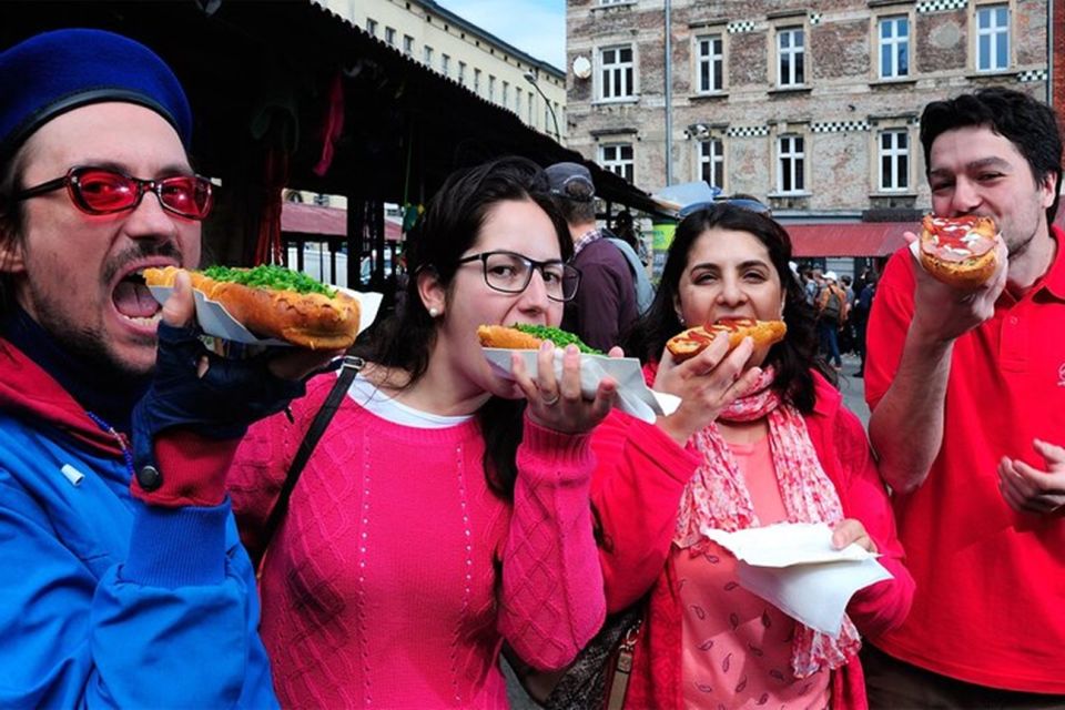Krakow Food Tour: Polish Flavours & Local Stories - Where you meet and how long 3 hours feels (and doesn’t)