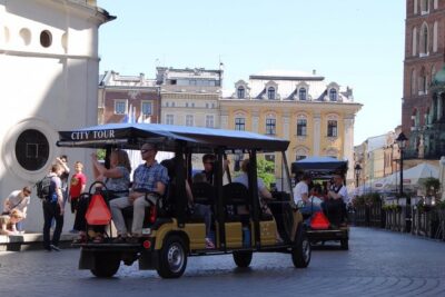 Krakow Grand City Tour by golf cart (private) - Rynek Glówny and Old Town: Your Fast Orientation in One Big Square