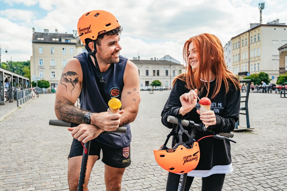 Krakow: Guided E-Scooter City Tour with Food Tastings - Podgórze snacks and a better understanding of the neighborhoods