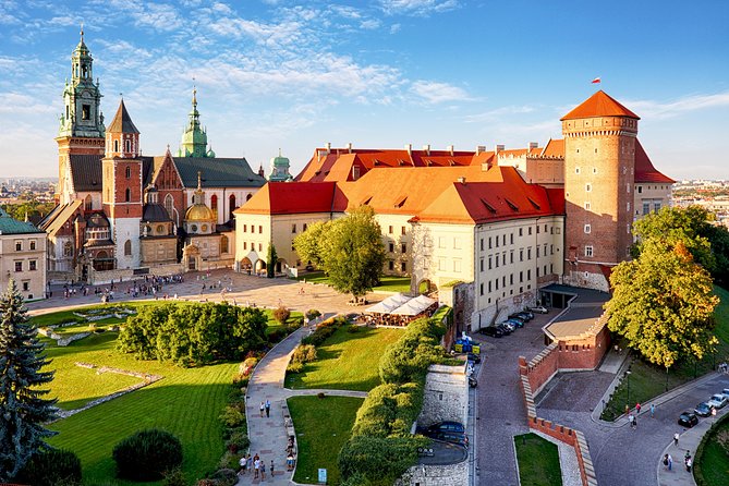 Krakow: Guided Sightseeing Tour by golf cart/buggy - Former Ghetto memorials: Ghetto Heroes Square, Eagle Pharmacy, and the wall remains