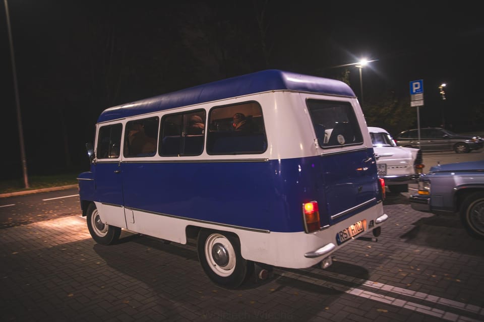 Krakow: Guided Tour to Nowa Huta on Commie Retro Van - Switching back to the van: small rides that keep the day flowing