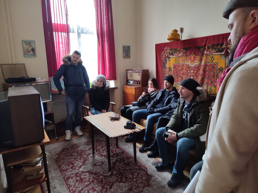 Krakow: Guided Tour to Nowa Huta on Commie Retro Van - The tank moment: World War 2 IS2 photos you’ll actually want