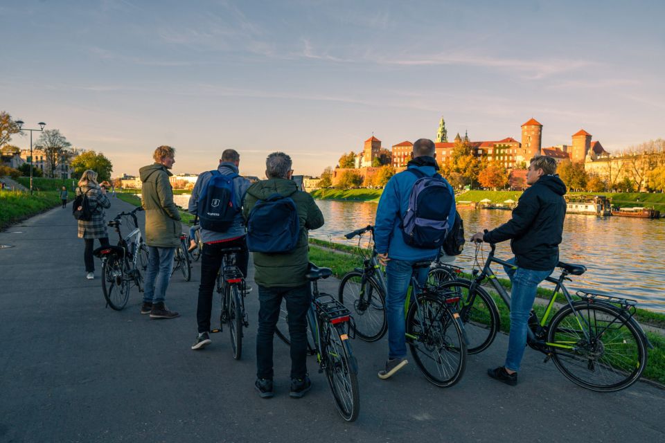 Krakow: Hidden Bike Tour - Why this WWII bike tour feels different than a museum day