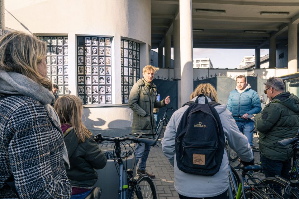 Krakow: Hidden Bike Tour - The storytelling style: heroic, emotional, and still grounded