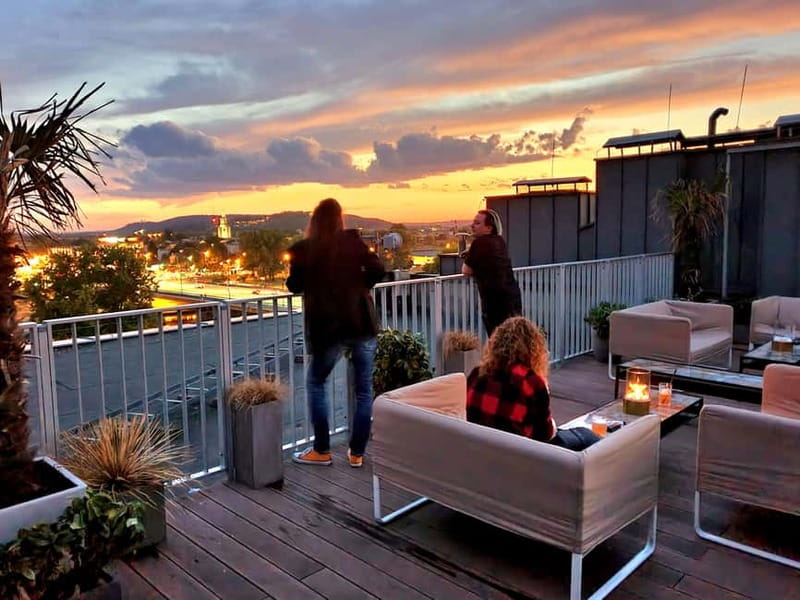 Krakow: Hidden Rooftop Bar Reservation with 1 Cocktail - Views From the Rooftop: Wawel Royal Castle and the Vistula River