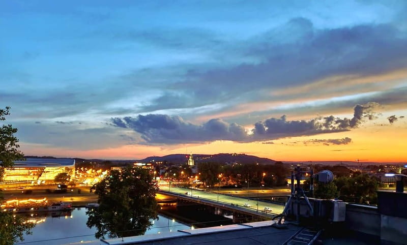 Krakow: Hidden Rooftop Bar Reservation with 1 Cocktail - The Cocktail Included in Admission: What $15 Really Buys You