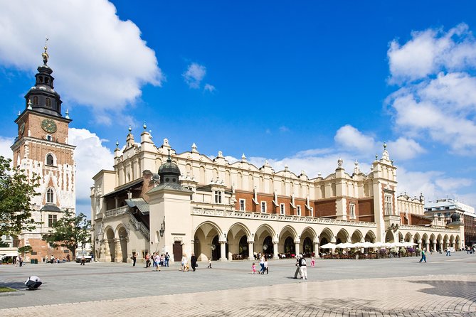Krakow in a Day: City Tour by Electric Car - Jagiellonian University and the city’s big landmarks