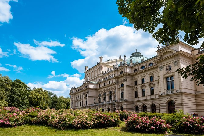Krakow in a Day: City Tour by Electric Car - The ghetto area stop: why the route’s pacing matters