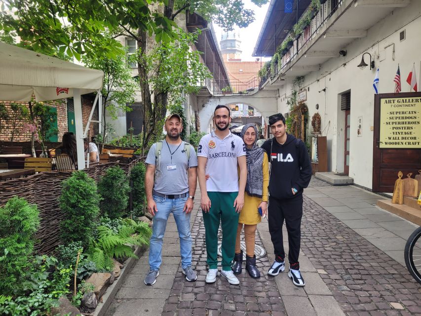 Krakow Jewish District Tour in a Small Group - High Synagogue and Isaak Synagogue: small stops that add up