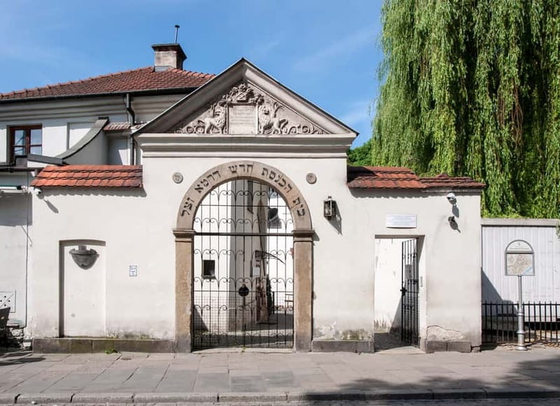 Krakow Jewish District Tour in a Small Group - Mikveh building, Helena Rubinstein Family House, and the JCC: life beyond prayers