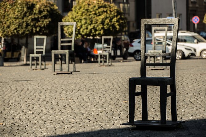 Krakow: Jewish Ghetto Guided Tour - Meeting point at Lipowa 4, and where the tour ends