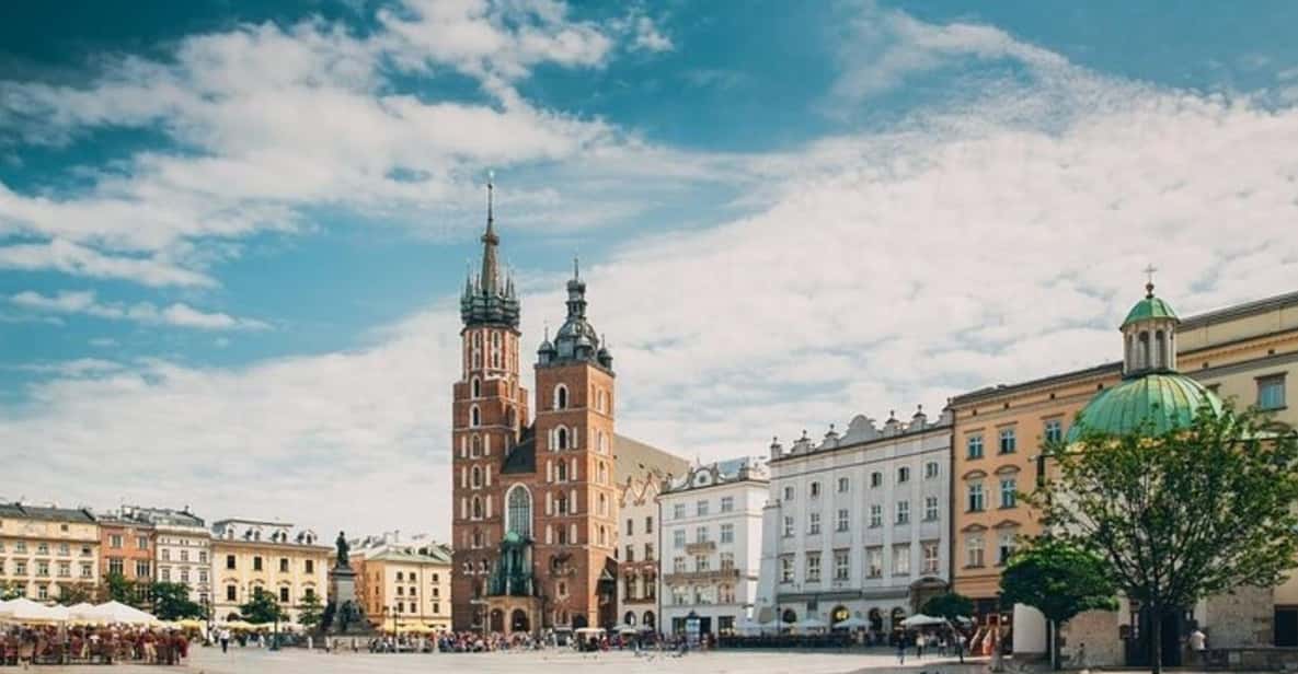 Krakow : Must-See Walking Tour With A Guide - Key things to know before you go
