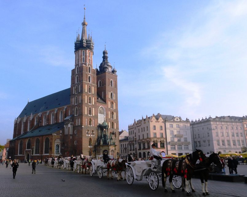Krakow Old Town and Jewish Quarter in one guided walk - Price and value: $209 per group for a tight, story-driven route