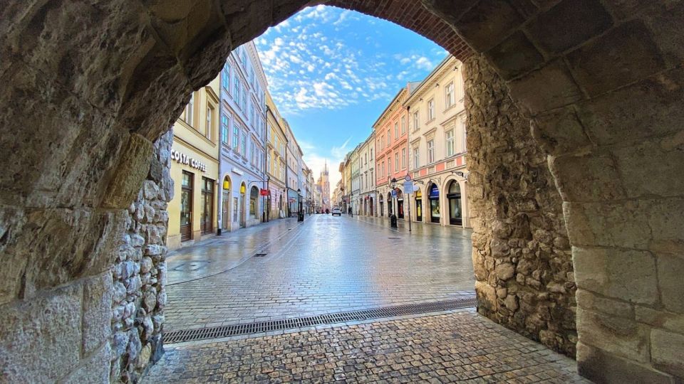 Krakow: Old Town Audioguided walking Tour - How This Audio Tour Works (and Why It Feels Low-Stress)