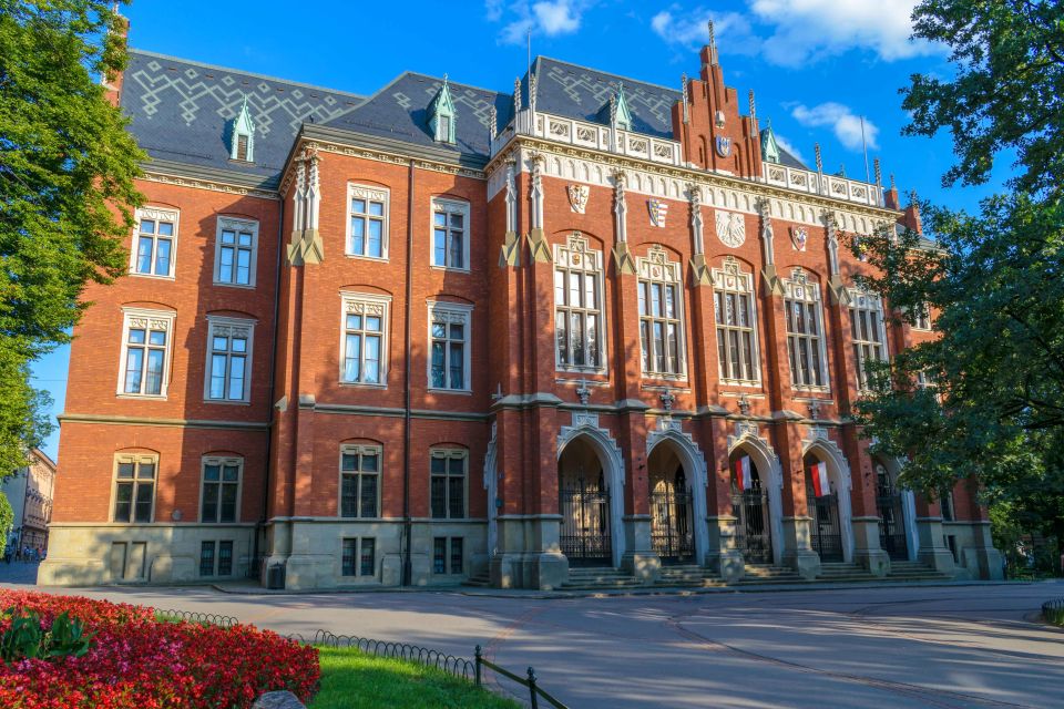 Krakow: Old Town Guided Walking Tour - Who this tour is best for (and who should plan differently)