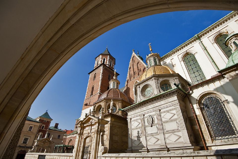 Krakow: Old Town Private Guided Walking Tour - Collegium Maius and Jagiellonian University: why Krakow mattered beyond royalty