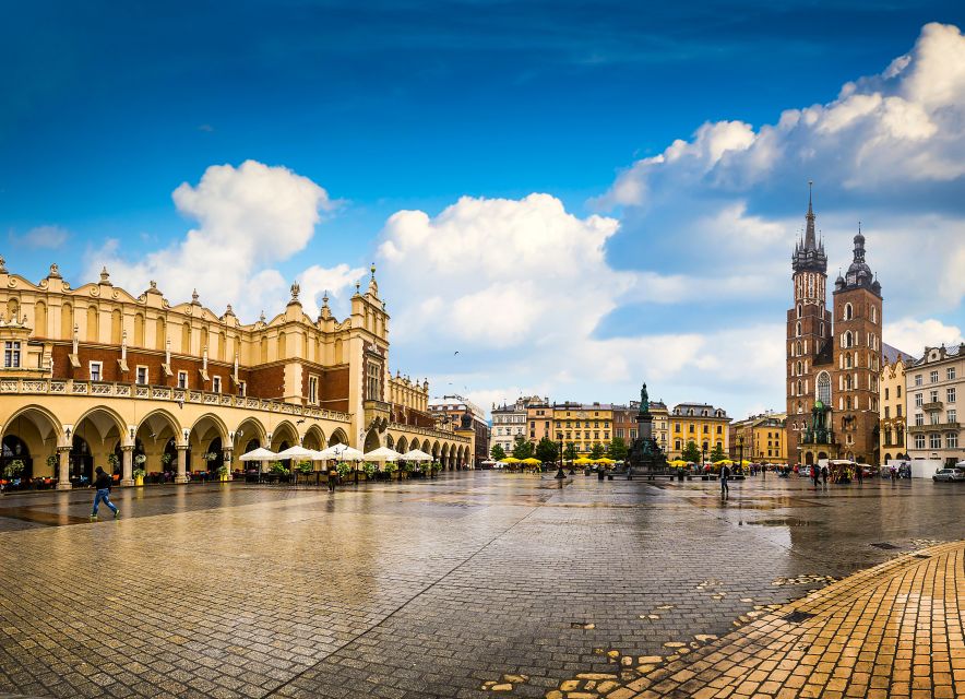 Krakow: Old Town Rynek Underground Entry and Guided Tour - Key things you’ll notice on this Rynek Underground tour