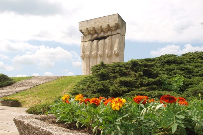 Krakow: Plaszow Concentration Camp Guided Walking Tour - Oskar Schindler’s thread through the camp story