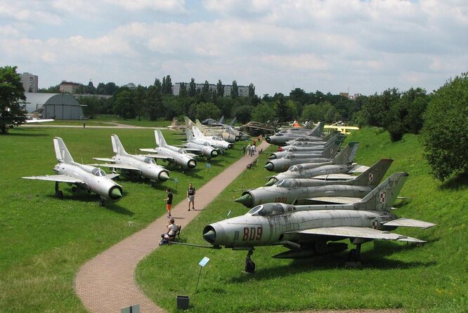 Krakow: Polish Aviation Museum - Skip the Line Ticket - Indoor Halls and Outdoor Aircraft: How the Layout Helps Your Time