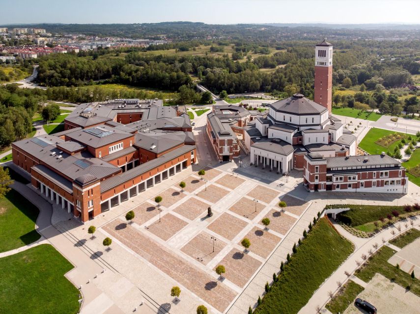 Krakow: Pope John Paul II Guided Tour with Home & Sanctuary - The pacing: what the schedule really means for you