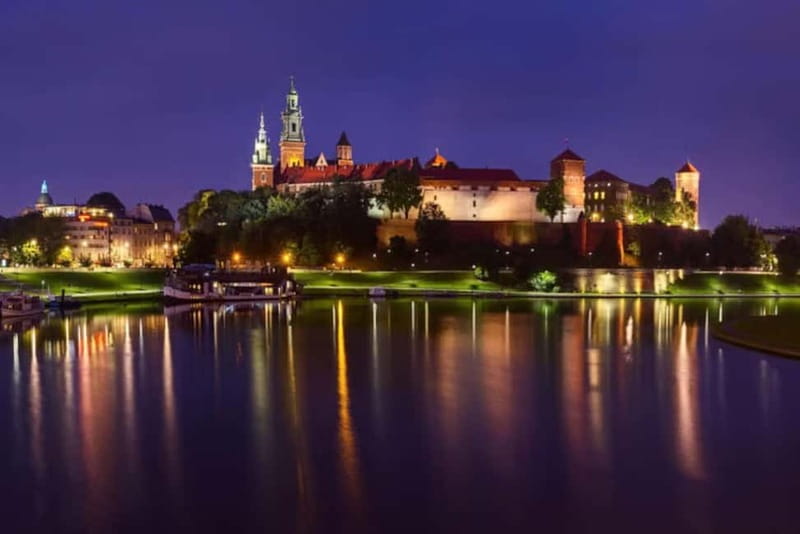 Krakow: Private Evening Boat Tour - Why Krakow from the river feels different at night