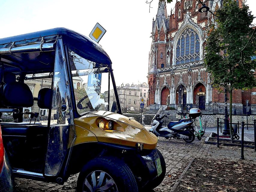 Krakow: Private Panoramic Tour by Golf Cart with Audio Guide - Main Market Square and Cloth Hall: your orientation comes first