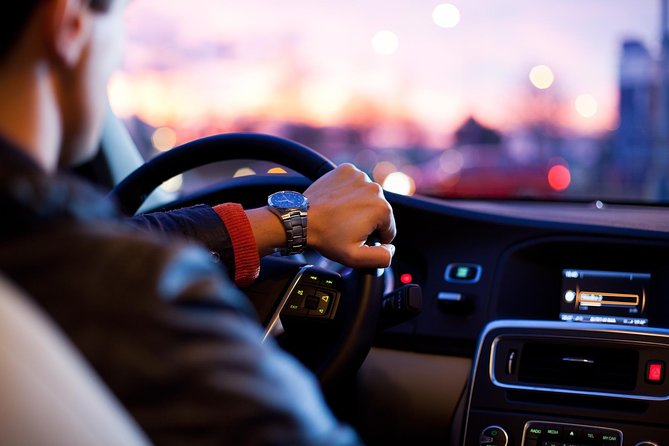 Krakow: Private Transfer to/from Krakow Airport (KRK) - The real win: a smooth start in Krakow, without the stress math