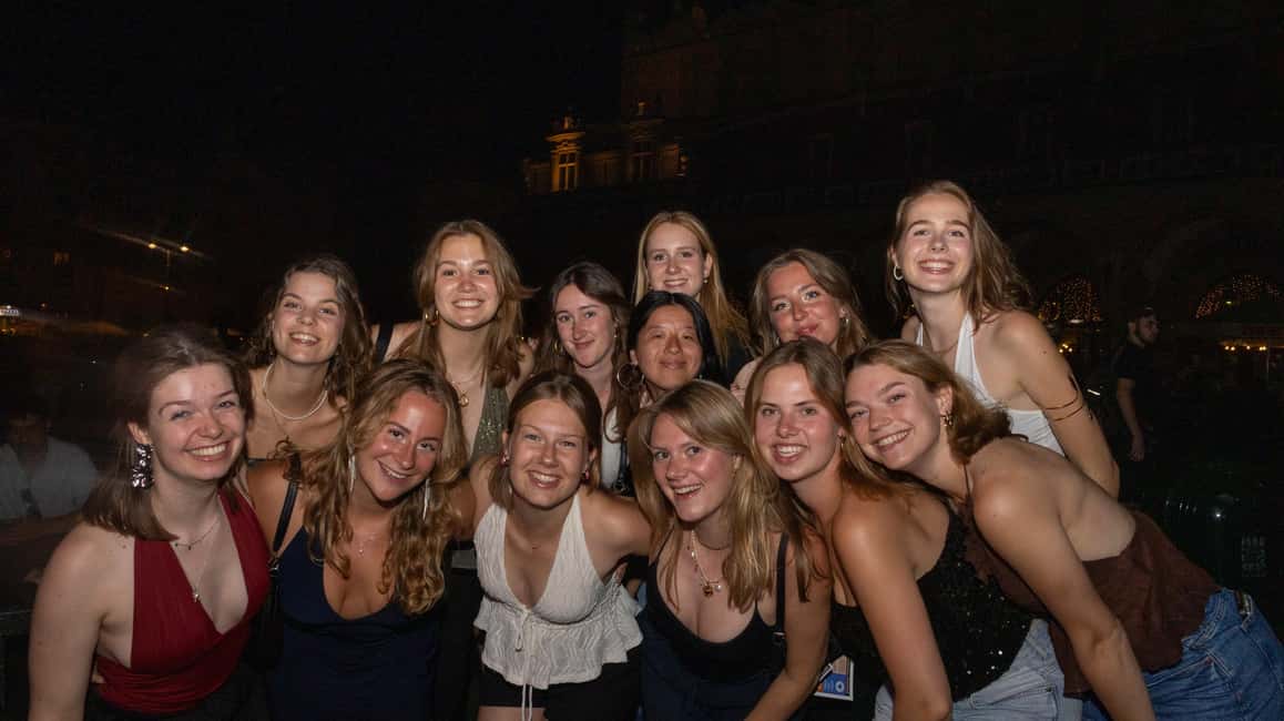 Krakow: Pub Crawl with Shots, Drinks & Skip-the-Line Entry - Key Things to Know Before You Go