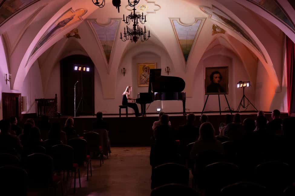 Kraków: Romantic Candlelight Chopin Piano Concert - Practical details that help you have a smoother night