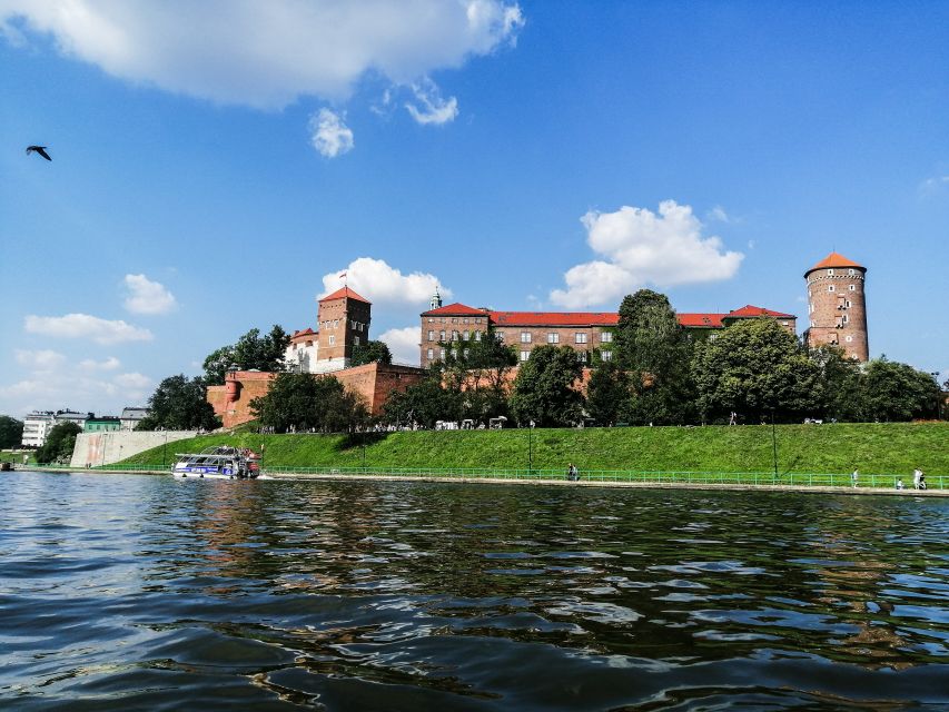 Krakow: Scenic River Cruise - Key things you’ll notice on this Vistula cruise