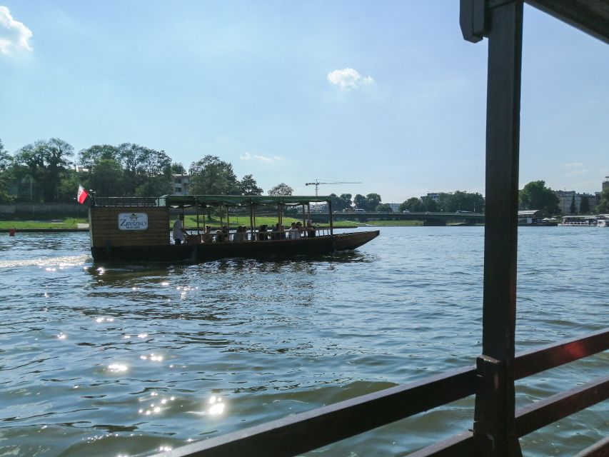 Krakow: Scenic River Cruise - What you should plan for onboard (food, drinks, time)