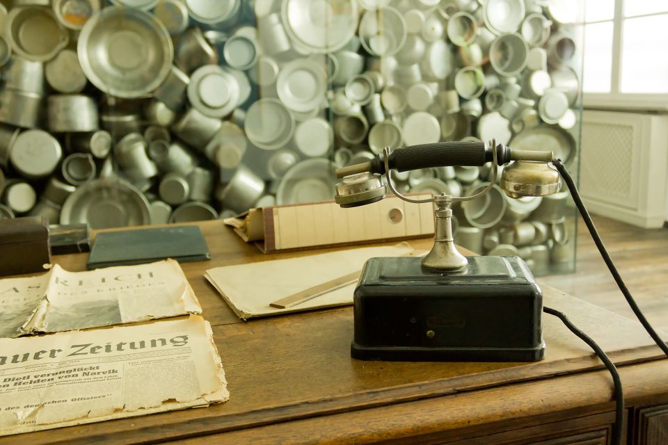 Krakow: Schindler’s Factory Tour & Skip-the-Line Entry - Group pace, timing changes, and language options