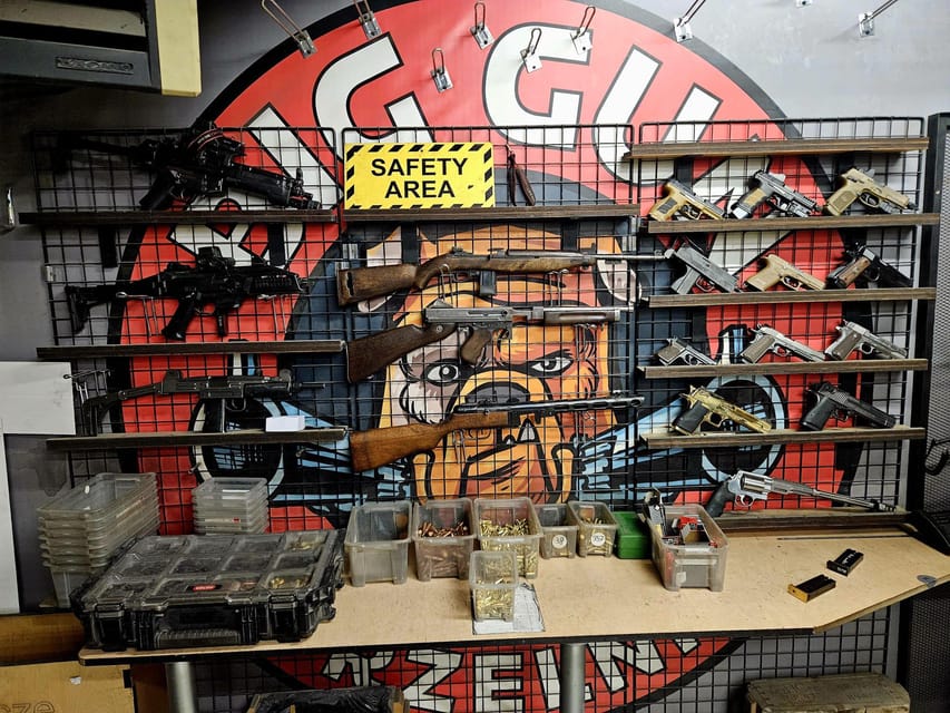 Krakow: Shooting range with hotel pickup - Key things you’ll notice fast