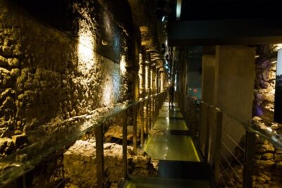 Krakow: Skip-the-Line Rynek Underground Museum Guided Tour - Skip-the-Line Entry and Why a Guided Route Helps Here