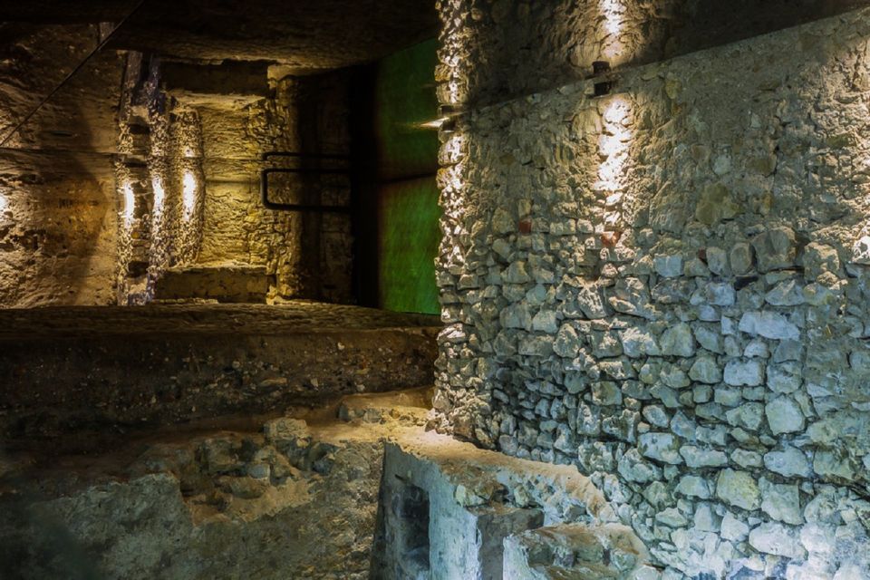 Krakow: Skip-the-Line Rynek Underground Museum Guided Tour - Languages and Group Experience in a Short Underground Visit