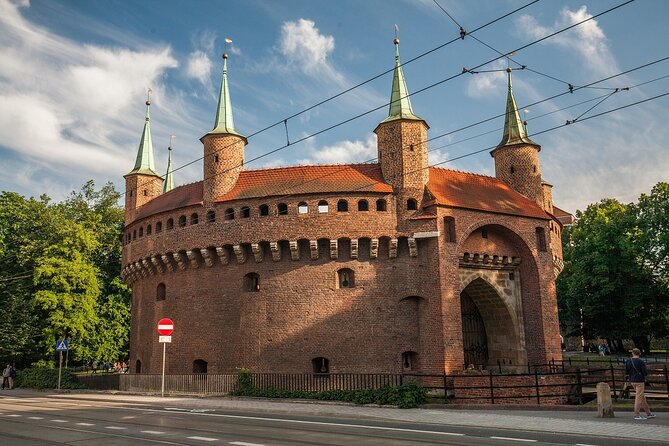 Krakow: Street Food Tasting Walking Tour - Market energy: regional products beyond the main dishes