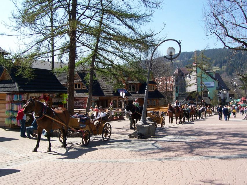 Krakow: Tatra Mountains and Zakopane Full-Day Private Tour - The Great Krokiew ski jumping and Chocholow’s wooden-world finale