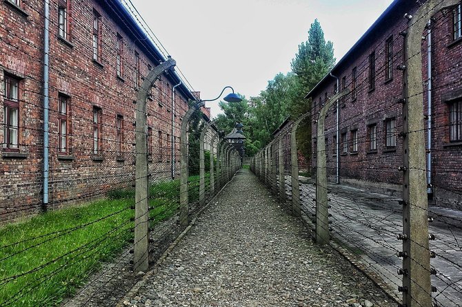 Krakow to Auschwitz-Birkenau: Private Round-Trip Experience - Price and value: what you’re really paying for at $168.71