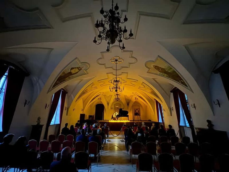 Kraków: VIP Candlelight Concert The Music of Fryderyk Chopin - The Concert Flow: Life Intro, Performer, Two Piano Sets, Then Closing