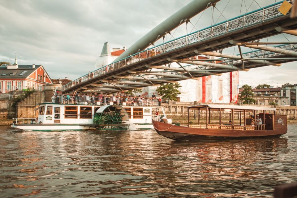 Krakow: Vistula Night Cruise by Gondola w/ Audio Commentary - What the Audio Guide Actually Gives You