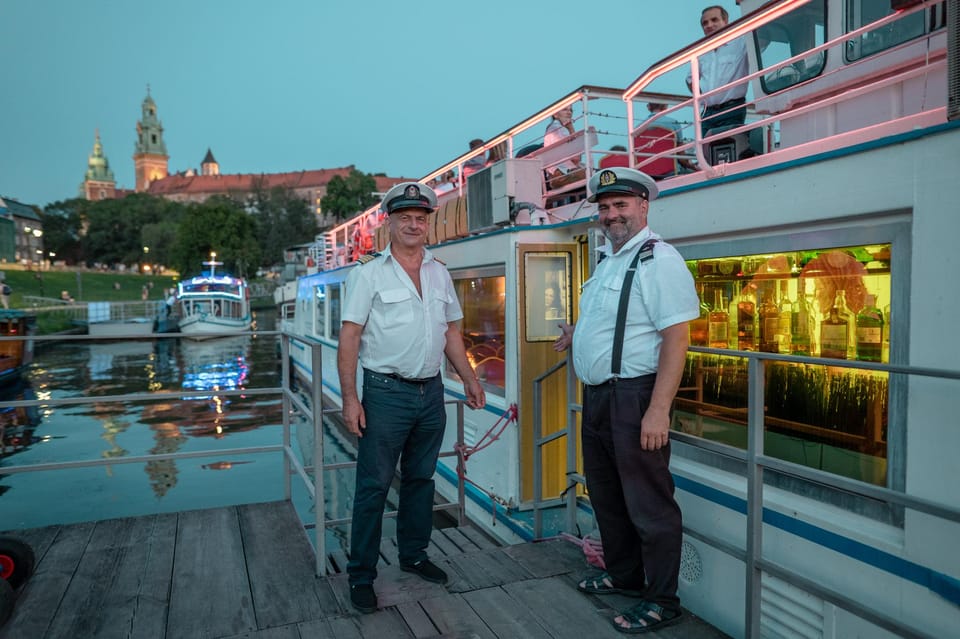 Krakow: Vistula River Sightseeing Cruise ️ - Audio commentary: what it gives you (and how to make the most of it)