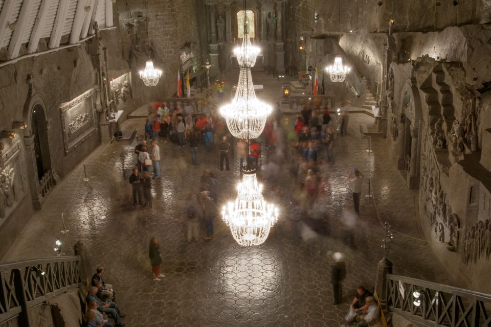 Krakow: Wieliczka Salt Mine Tour with Private Transfers - Entering The World of Salt: Corridors, Sculptures, and Workings