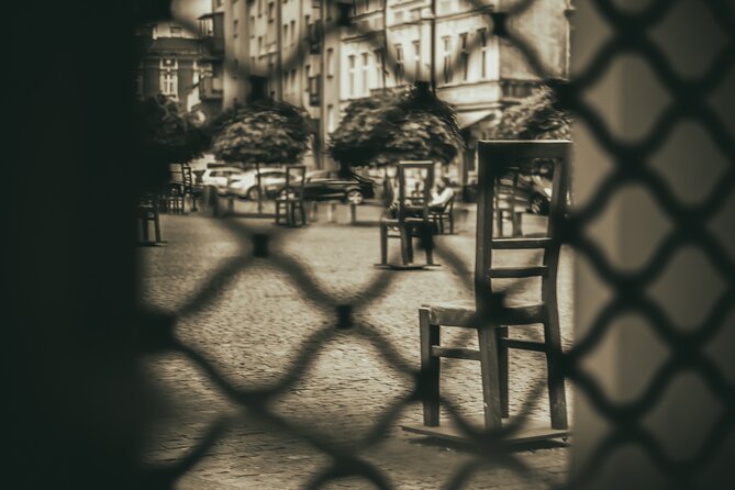 Krakow World War II Private Tour - Pomorska Street and the Gestapo headquarters: old cells, real context